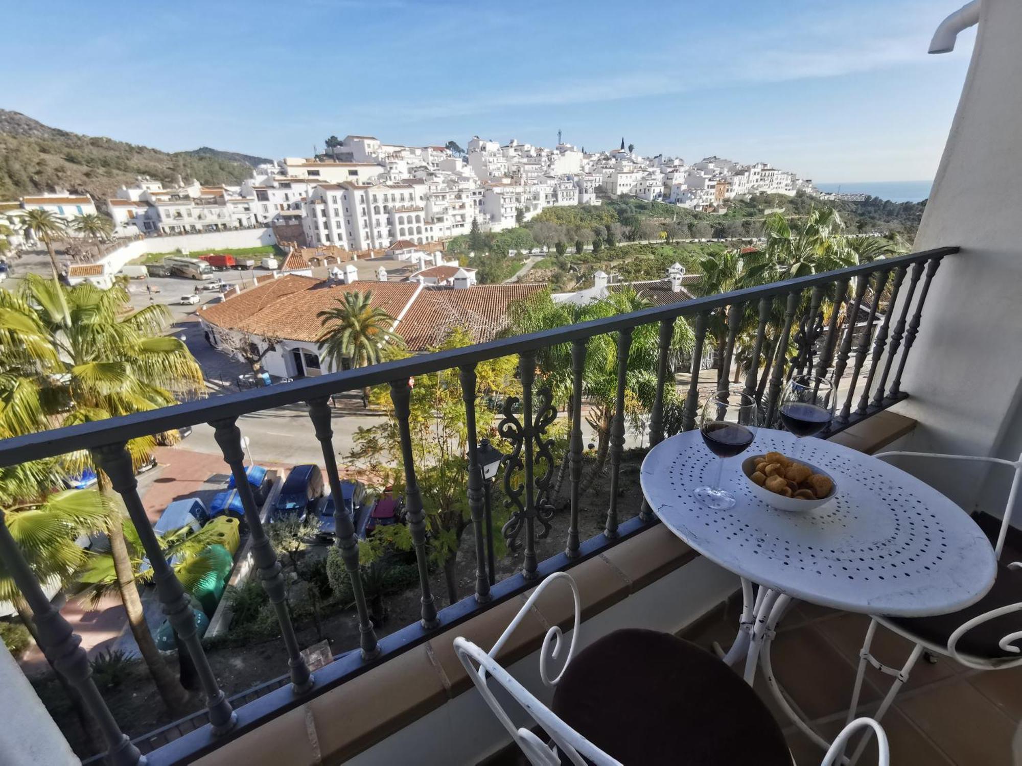 Apartamento Maria Platero Centrico Y Con Las Mejores Vistas Del Casco Antiguo La Montana Y El Mar Mediterraneo Frigiliana Εξωτερικό φωτογραφία